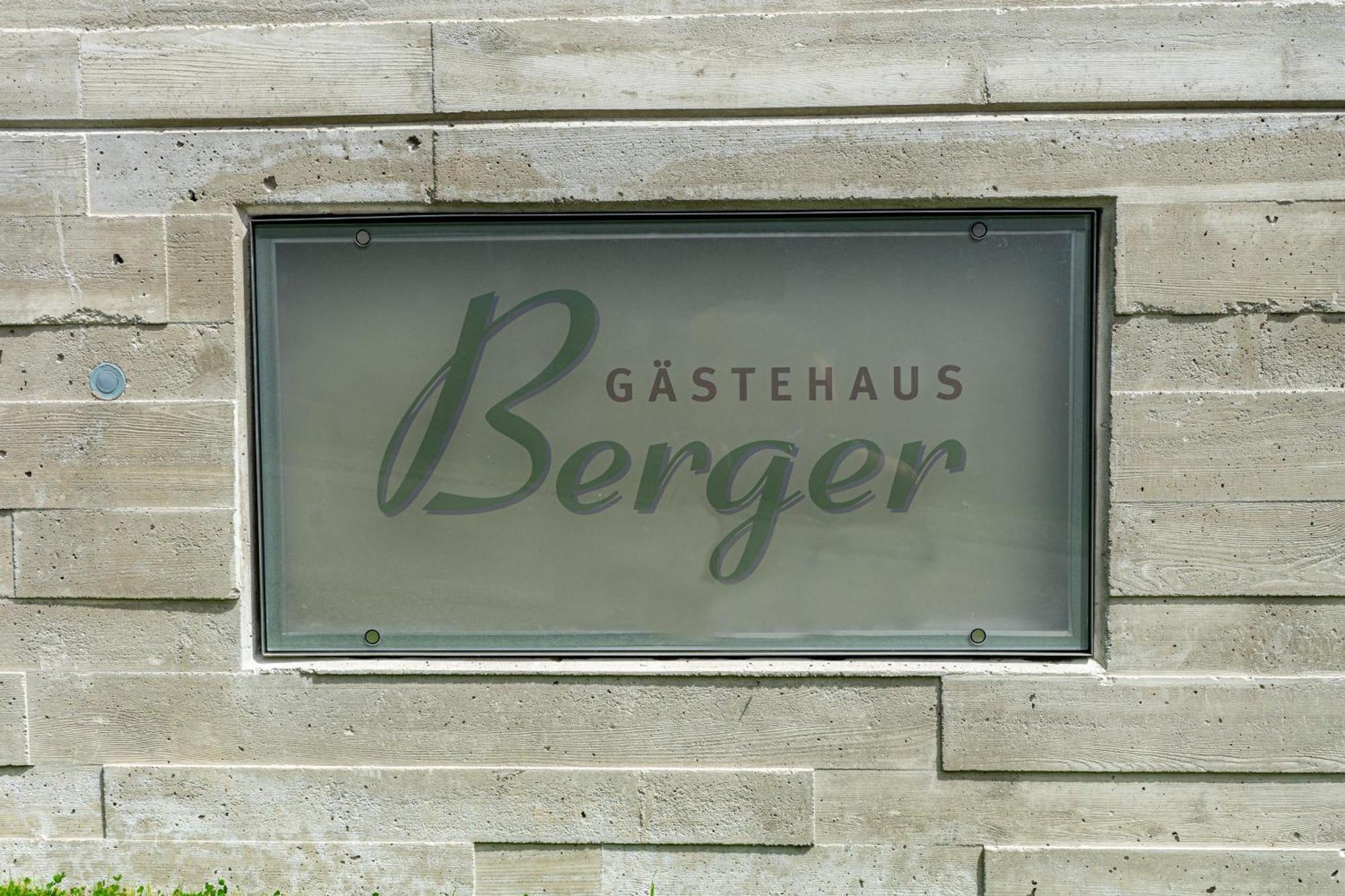 Gaestehaus Berger Sankt Jakob in Defereggen Exterior foto