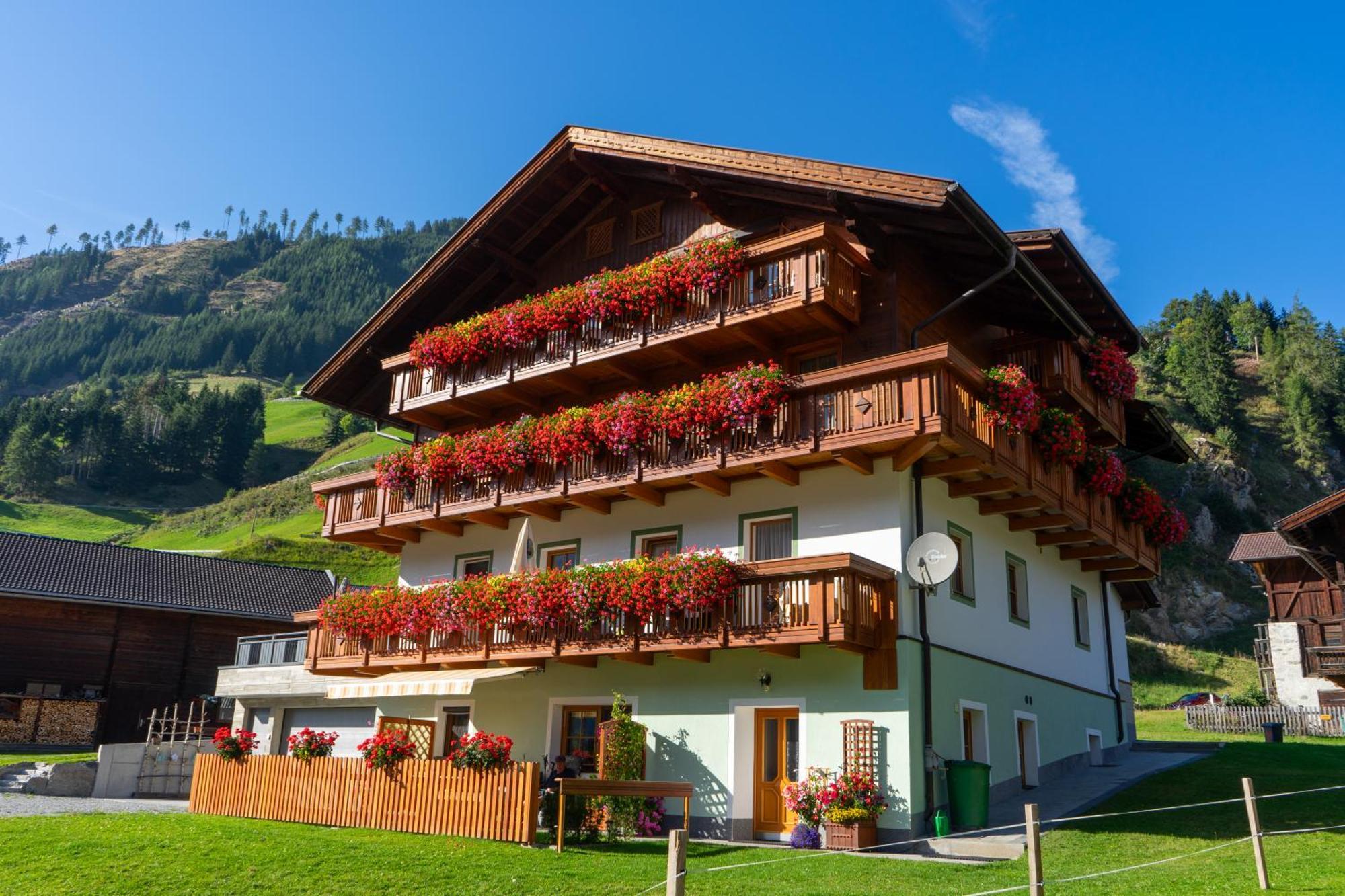 Gaestehaus Berger Sankt Jakob in Defereggen Exterior foto